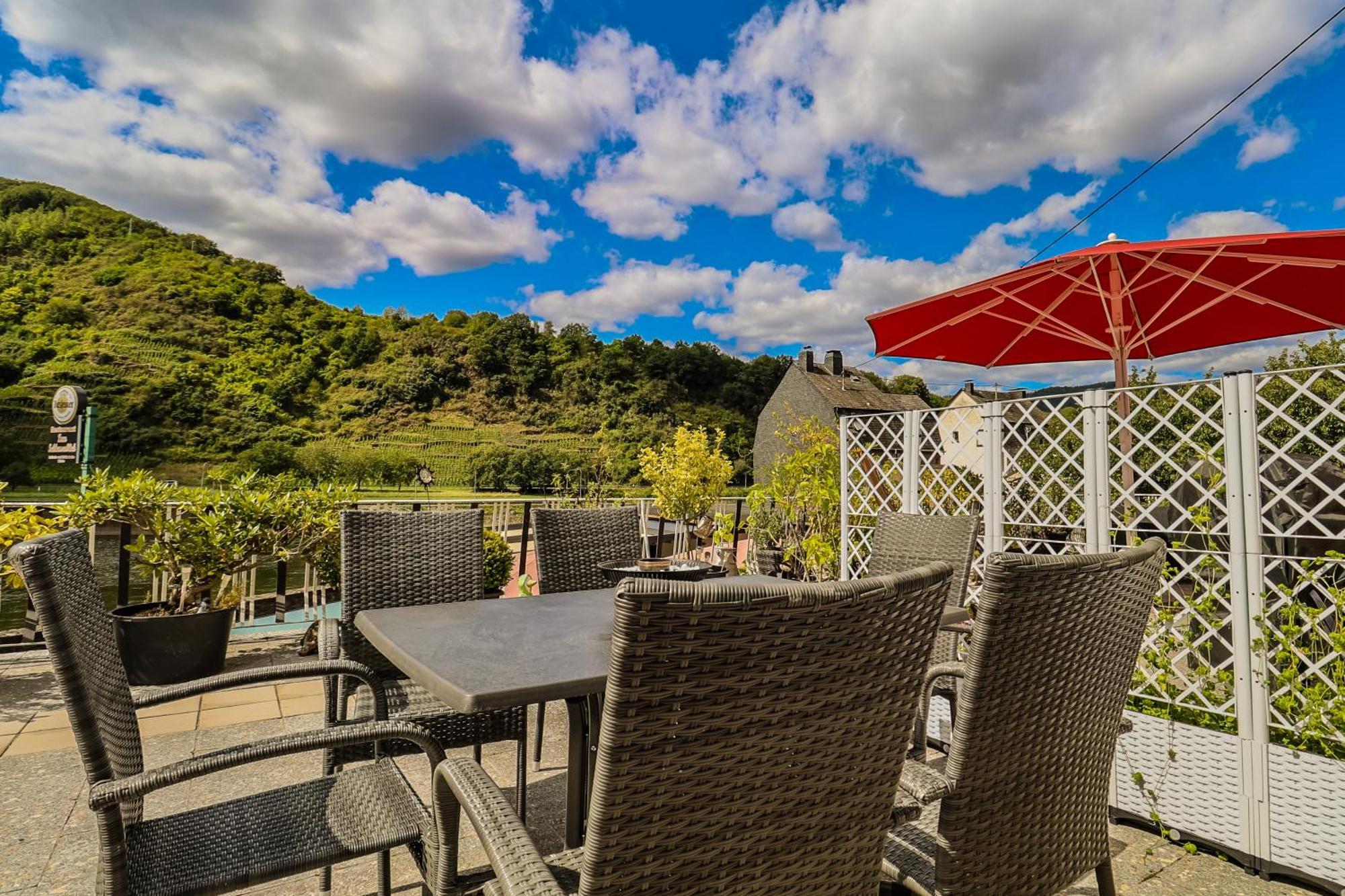 Exklusive Moselidylle: Fewo Mit Traumhaftem Staustufenblick, Netflix, Terrasse Neef Ngoại thất bức ảnh